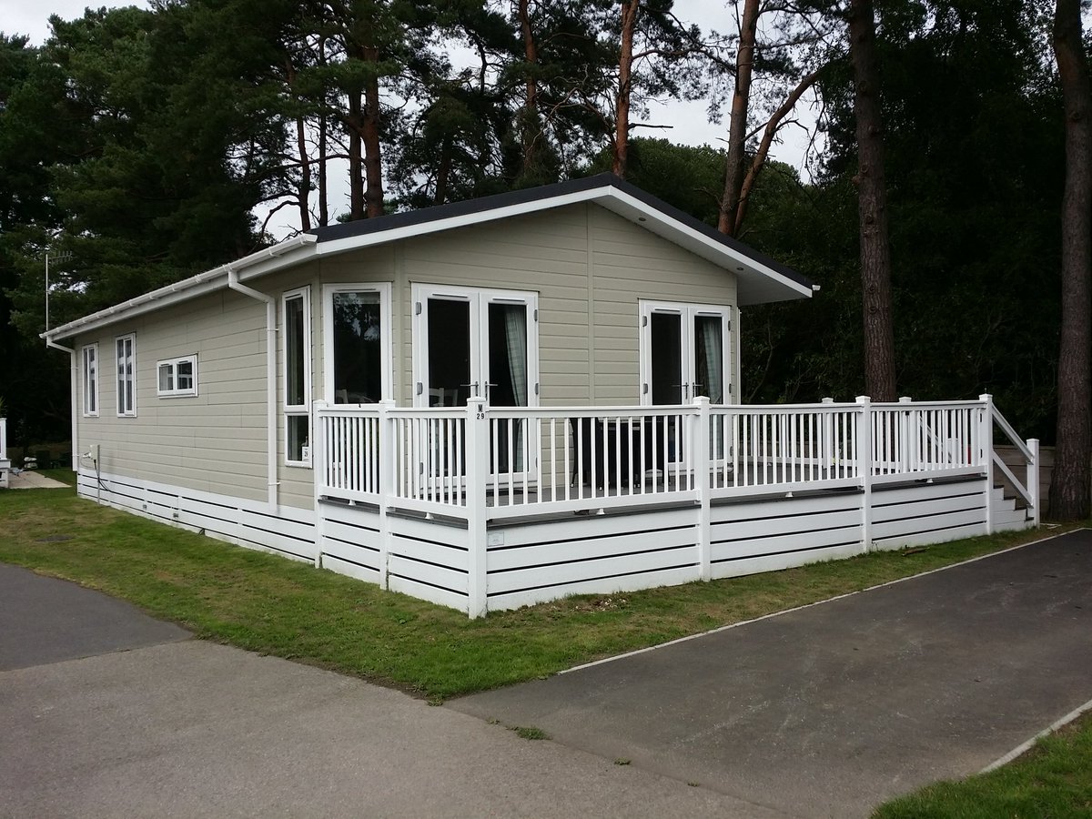 JonFMiddleton's tweet photo. Amazing luxury #lodges for sale at 5* #holiday parks throughout the UK  starting from £75,995

Goto https://t.co/uwEdgM6vG3 
For full info and appointments 

#Cornwall #Devon #Hampshire #holidays #Dorset #Kent #Cumbria
#LadramBay #NewMilton #Southampton #pevenseybay #Norfolk https://t.co/9YSTFSpgod