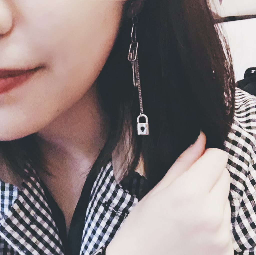 aann1003's tweet photo. Would you mind opening my lock with your key？

#gunnapatn 
@gunnapatn https://t.co/iqKz16VbYy