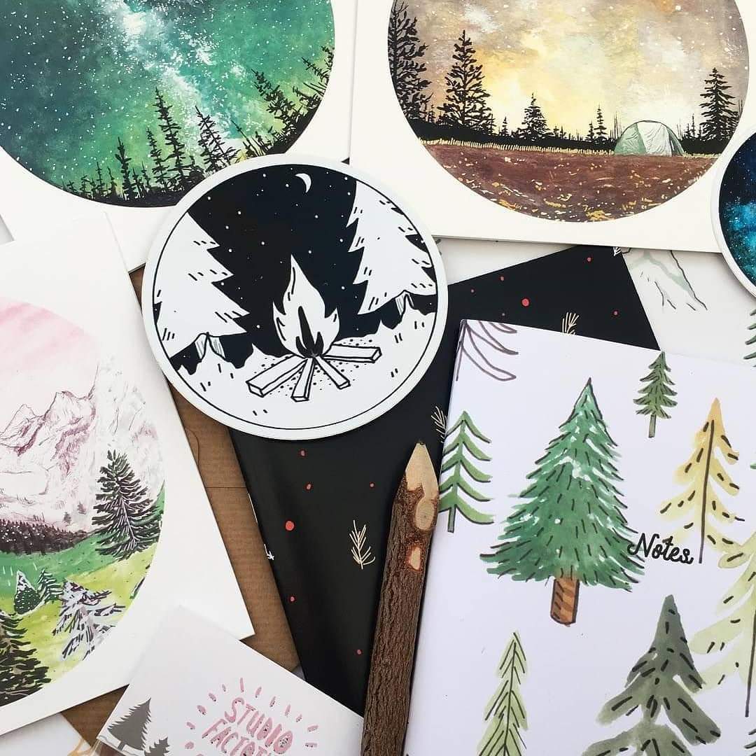 TeamYorkUK's tweet photo. We really are spoiling you with the sellers at this weekend's EML. Such great gift ideas 😊 from
@CharisRaine @JulieEllyJules @steffiglaves @JamesNeath 
Available 1st &amp; 2nd Dec 10am-5pm at St Sampson's Church, York 
@VisitYork #christmasshopping #StSampsonsChurch #ShopIndie https://t.co/Wgk4VFA29S