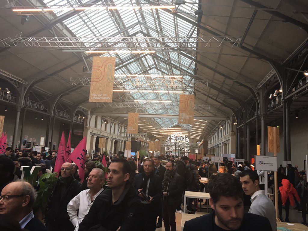 Belebouc's tweet photo. « Les métiers du numérique explosent, les femmes doivent y trouver leur place et être des actrices à part entière » souligne @VeroniqueDi vice présidente de @syntecnumerique https://t.co/ud5oj4HAb2