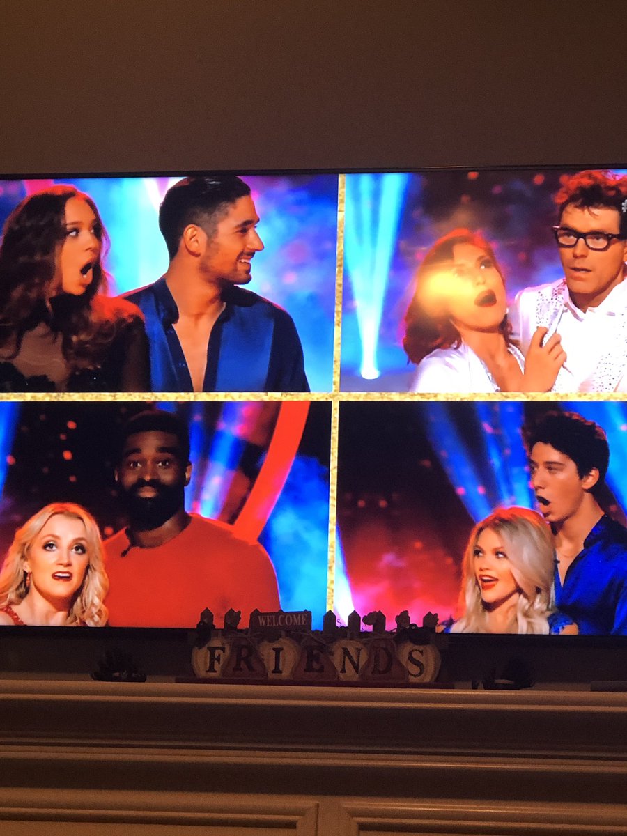 69tford's tweet photo. I think everyone was a little shocked....happy....but shocked! WTG @bobbybones #DWTS https://t.co/p7keiGDa68