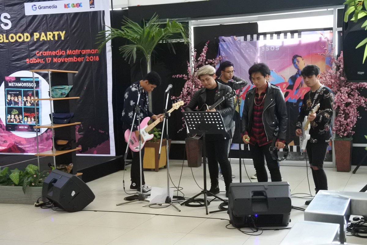 INDONESIAN 5SOSFAMS tweet media