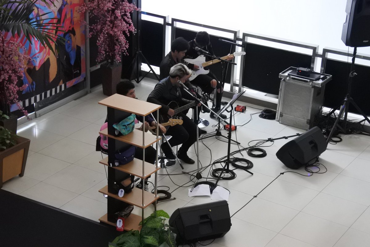 INDONESIAN 5SOSFAMS tweet media