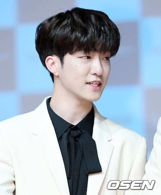 CrushOnVOISPER's tweet photo. 181120 Voisper 1st Full Album Wishes Showcase Photo Time
cr: OSEN
#보이스퍼 #VOISPER #Goodbye_to_Goodbye #Wishes #김강산 #Kangsan #정대광 #Daegwang https://t.co/zSmHOC4biN