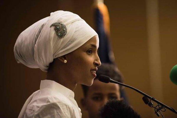 Ilhan Omar in push to end head-covering ban in US Congress bit.ly/2Dz94Yf