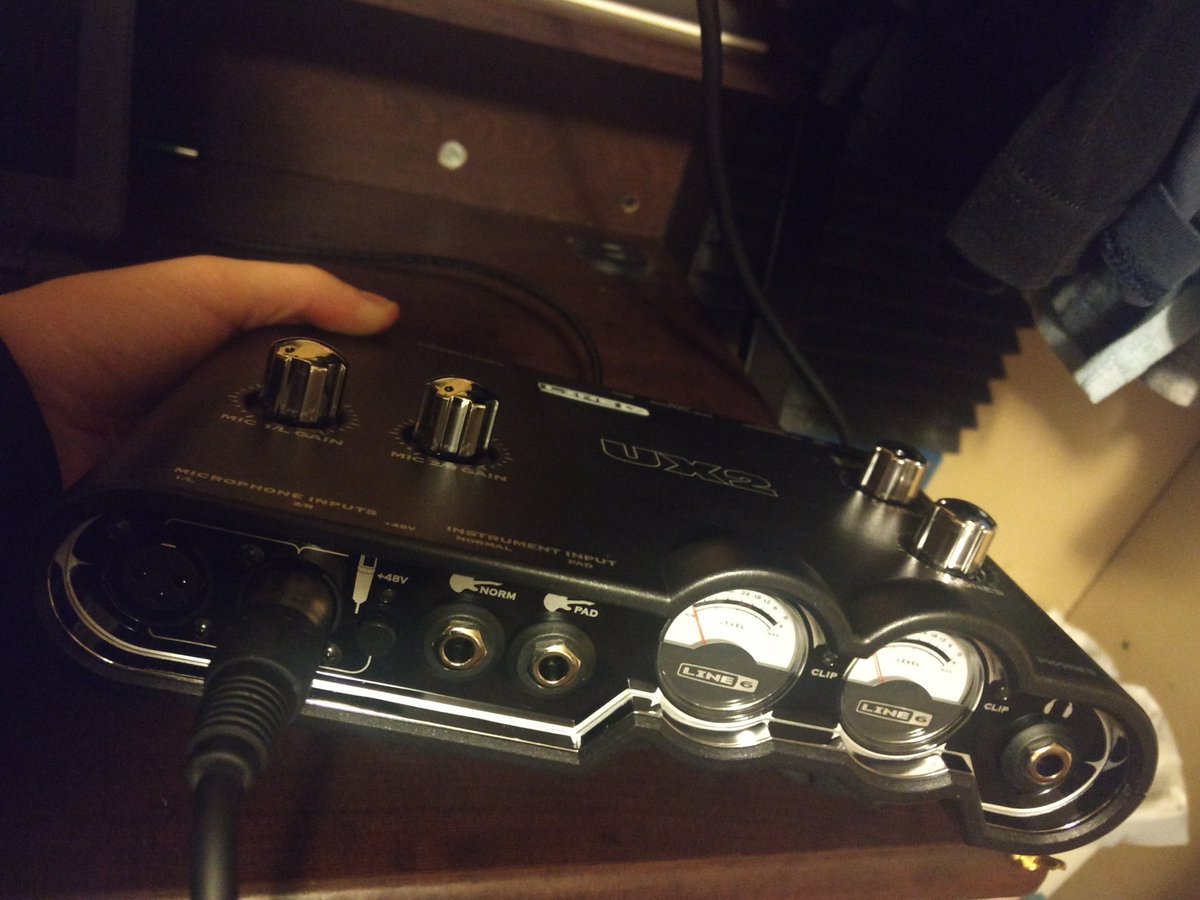 Ladies and Gentlemen, my new microphone set up! It's a @rodemics NT1A ...