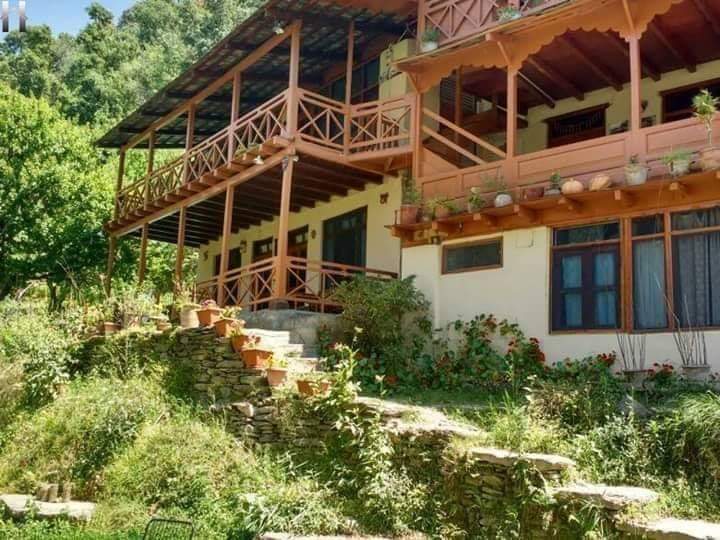 Holiden1's tweet photo. Saturate your senses and mind with charm and pleasant surroundings of Chamba.

Experience Chamba Himachal Pradesh from this house here: https://t.co/MntKv3Mu6y

#holiden #Homestays #Homestay #TuesdayThoughts #WorldDrugDay #NBAAwards https://t.co/S1dV5SVJg7