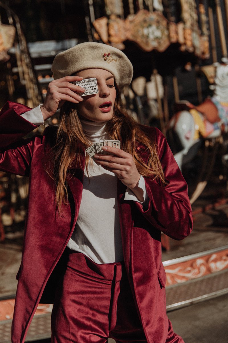 toucheu's tweet photo. Gloria: This hat is available in pink and burgundy, perfect for indoor and outdoor occasion. Free shipping worldwide, expect order to arrive in 5 days. Shop on https://t.co/4duX5GEMu8 #lifestyle #fashion #whattowear #craftsmanship #luxury #look #confident #designer #design https://t.co/asmhCkq1BR