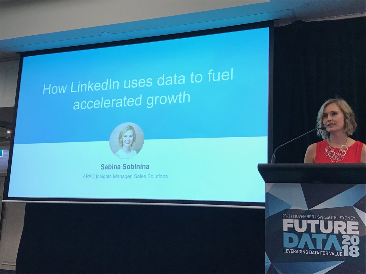 LouiseRobertson's tweet image. #FutureData2018 ⁦⁦@LinkedIn⁩ loving their internal dashboard Merlin awesome custom made business reviews- pulls out PowerPoint 80% complete