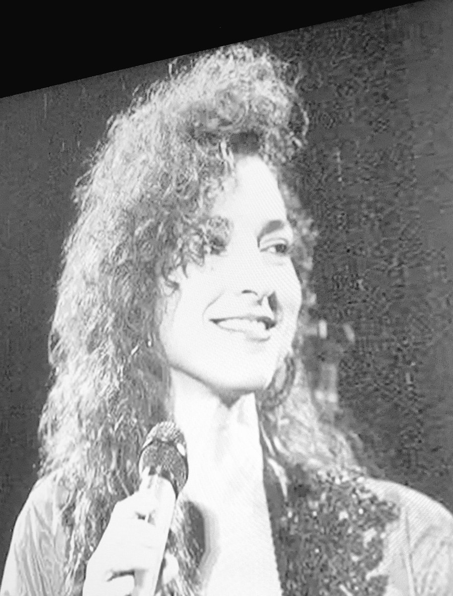 SPaleschic's tweet photo. Im still unclear if @GloriaEstefan made the SOUND that made the MACHINE or gloria & #thesoundmachine made Miami..?....regardless, #Coco she says she must be two things “classy and fabulous” Gloria has that, aLL aCEs! and the Souund Machine to back her up. Wow, right. Thatsall https://t.co/uu1gEapM3H