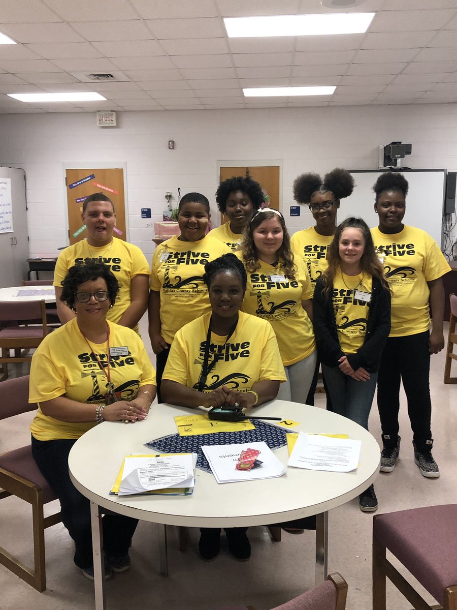 HalifaxRise's tweet photo. #HCSIMATTER Rally at William R. Davie STEM Academy. I Matter to myself, my community, my family, my school, the world. We Matter to Halifax County Schools!! Enfield Middle STEAM Academy get ready tomorrow! @HalifaxRise @wrdaviestem @EnfieldMiddle https://t.co/F7dvPyk9iV