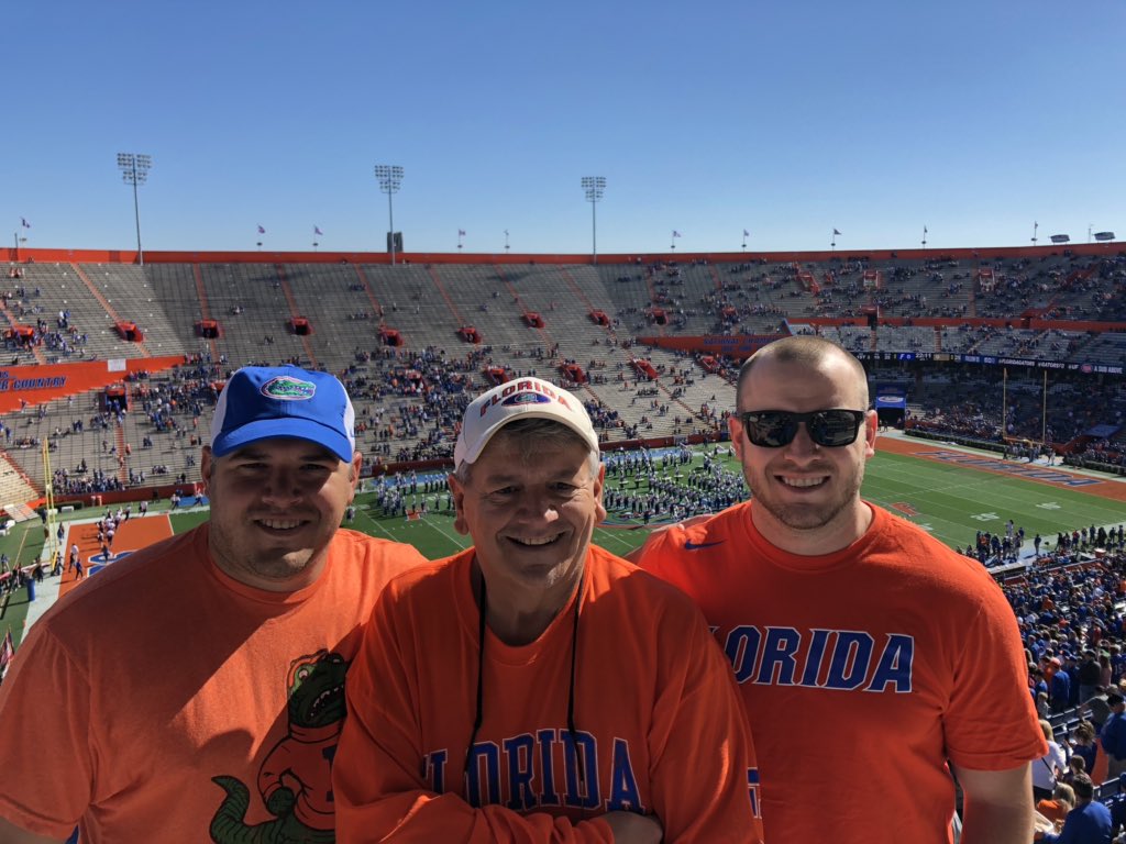 g8rlong's tweet photo. Great weekend with my boys! Life is good! https://t.co/VPIF6o9K5w
