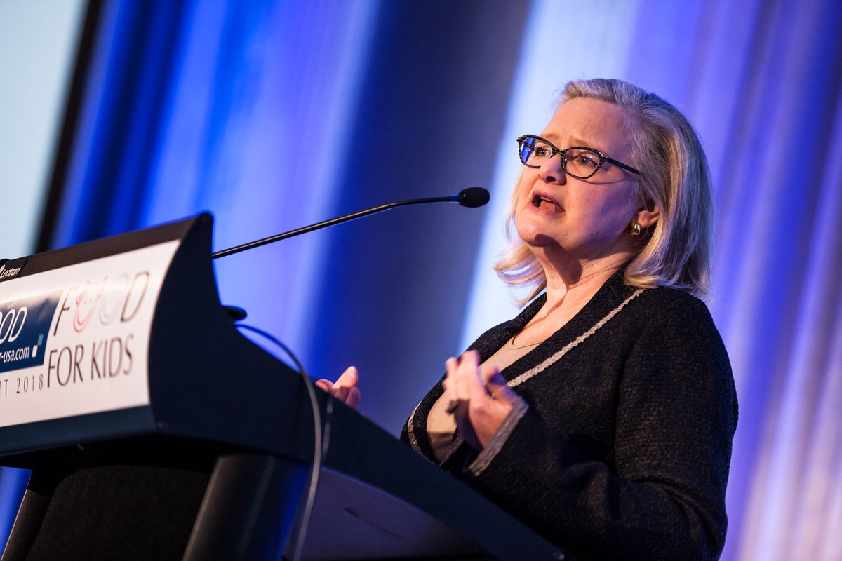 It’s time to stop blaming parents and accept that the food environment has to change such that the healthy option is the default option, if we are going to improve kids’ diets, said <a href="/MargoWootan/">Margo Wootan</a> <a href="/CSPI/">Center for Science in the Public Interest</a> at the #FOODFORKIDS summit #FFK18 in Chicago last week bit.ly/2BhY53F