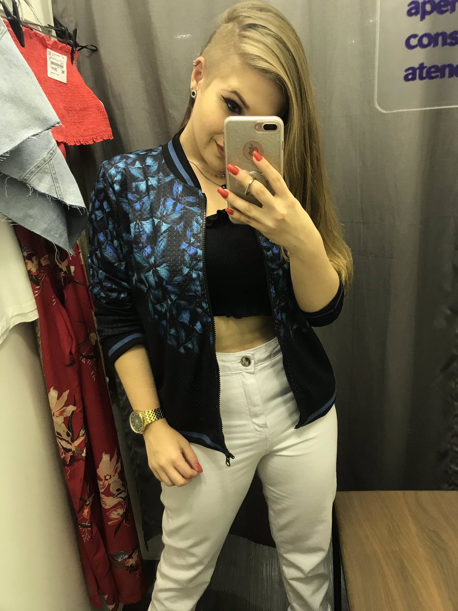 tamsferreira's tweet photo. ✨👊🏻💃🏼 #LGBTbaes https://t.co/i9LFr1OlUY