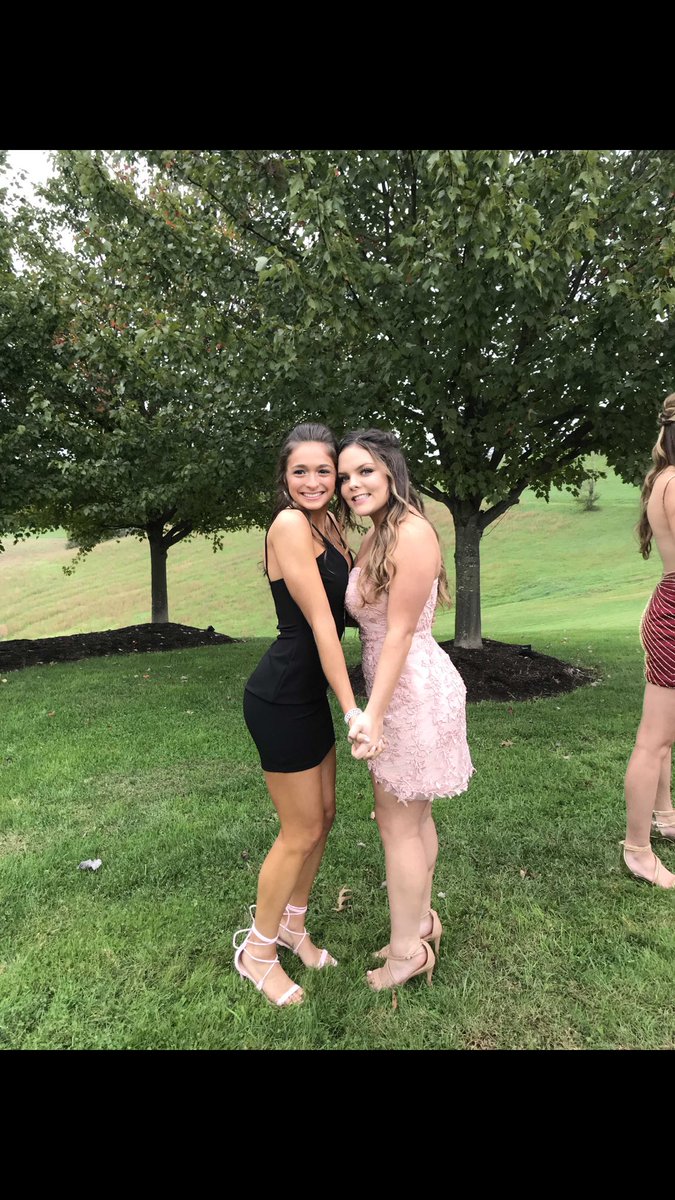 BELLAbowers_7's tweet photo. Happy birthday Callie!!!!🎉Thank you for being a sweet, caring, loving, and kind friend to me! I love you so much!!!! I hope your day was amazing!💖💕💛 @staud_callie https://t.co/UJhPdwEApt