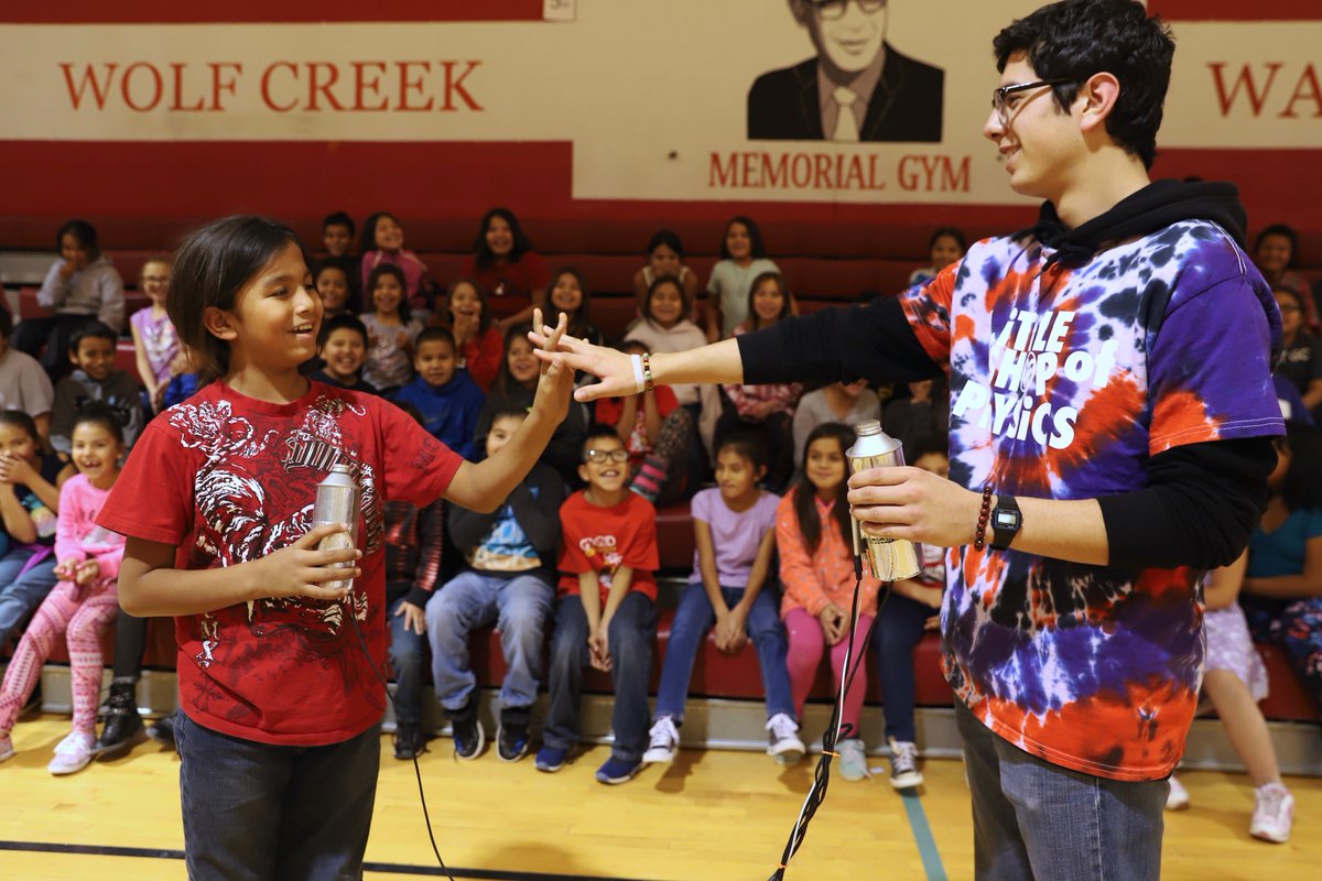 CSULSOP's tweet photo. Making connections on the Pine Ridge Reservation as part of Oglala Lakota National Little Shop of Physics Week!

@ColoradoStateU @CSUNaturalSci @CSUNACC #WeAreAllConnected #WolfCreekSchool #PineRidge https://t.co/vck9VQRckV