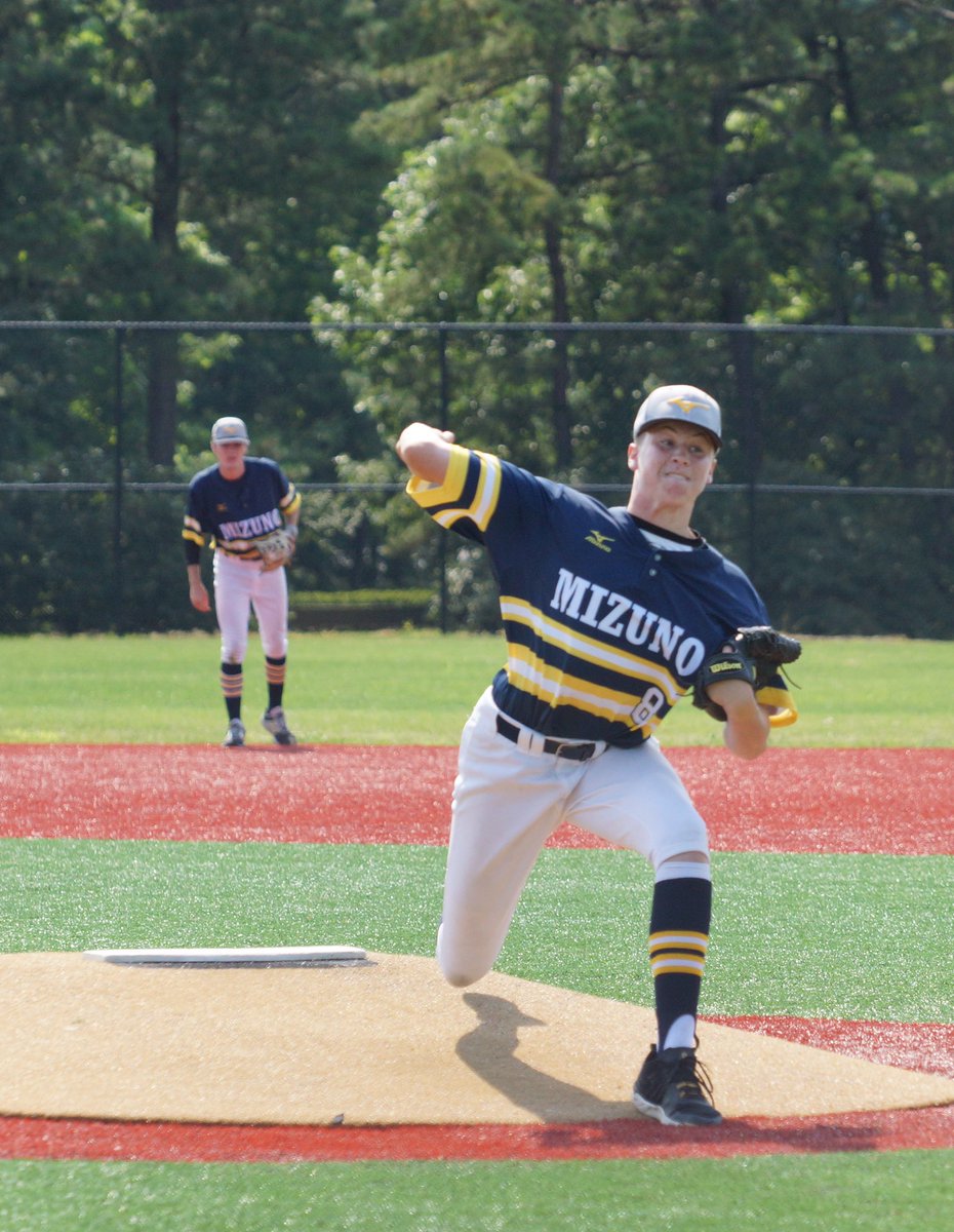 mizuno roadrunners