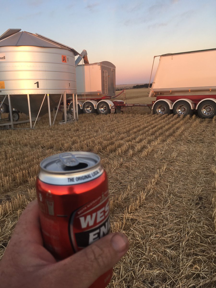 Michael Correll tweet media