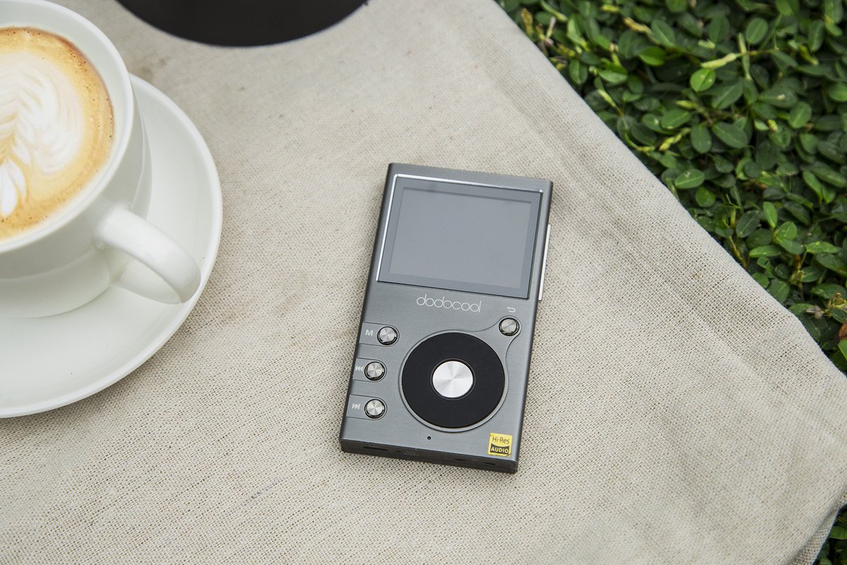 dodocoolJapan's tweet image. dodocool ハイレゾ音楽プレーヤー Hi-Res認証
コーヒーを飲みながら聴きたい音楽は____？☕️
詳細はこちら：dodocool.com/p-da106gy.html 
#dodocool #ハイレゾ　#ハイレゾ音楽プレーヤー