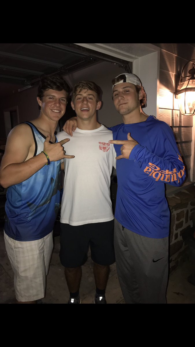 C_snieski's tweet photo. Happy Birthday @JasonGloeckler live it up buddy https://t.co/yIsonQpwrM