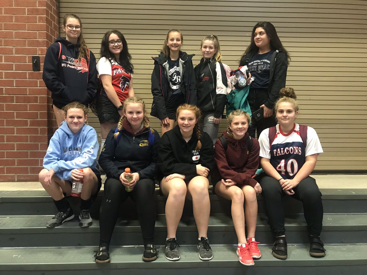 mspottergrade7's tweet photo. Proud of the grade 7/8 girls volleyball teams for representing the Falcons today! 🏐 Great teamwork girls.. looking forward to championship night on December 4th @SPCSSFalcons @SPCSSAthletics https://t.co/jxMRiRPr1M