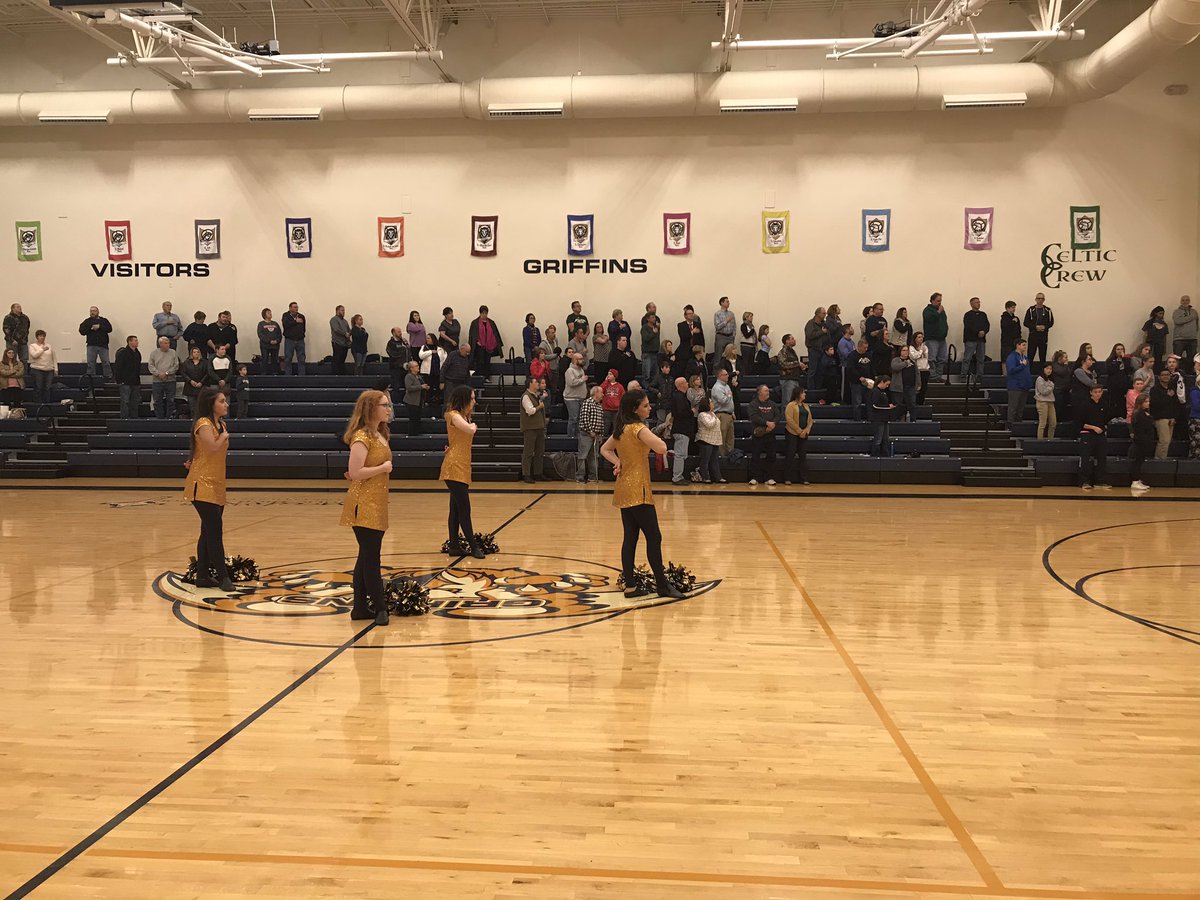 FMCHSCheerDance's tweet photo. 2018-19 Dance Team ... here we go! Lending a little sparkle the Girls Varsity B-ball opener :) https://t.co/T8kC7dsIuM