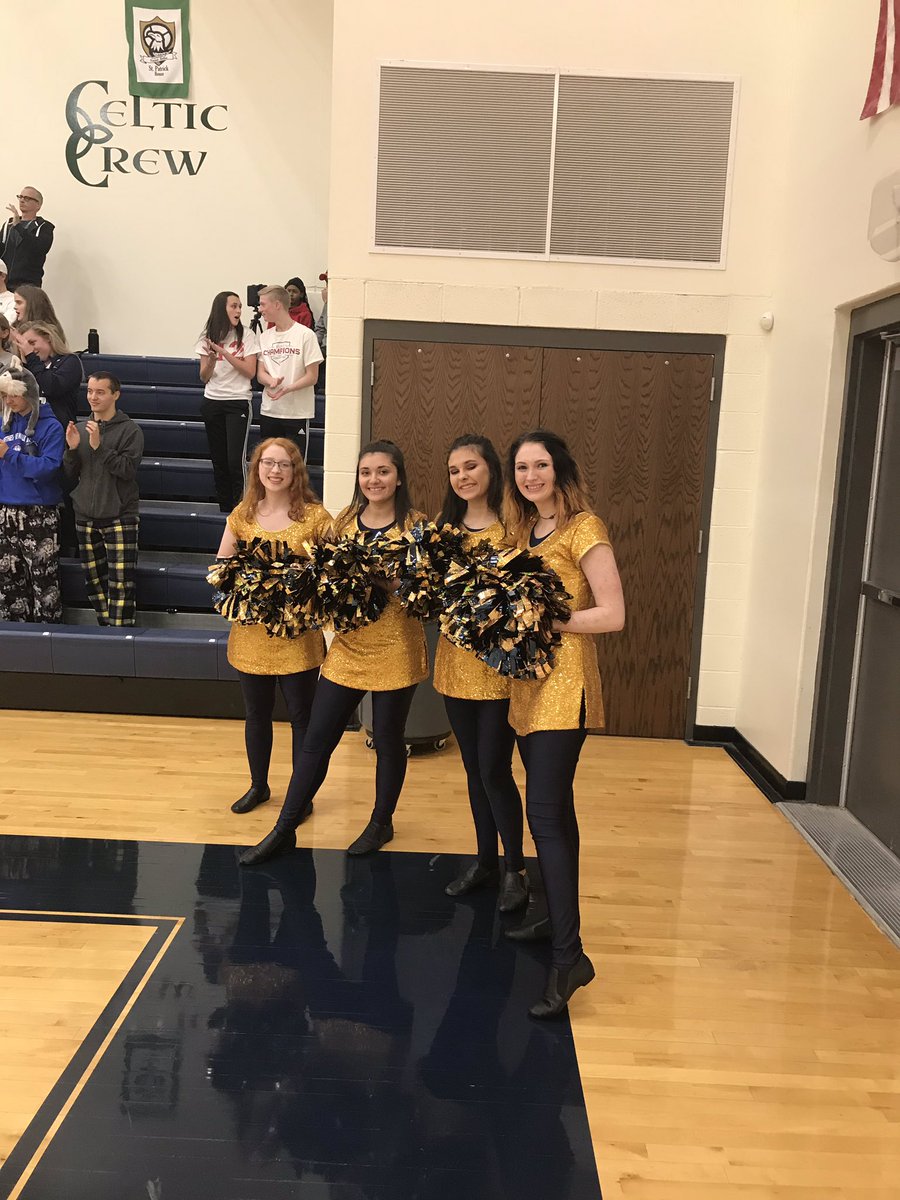 FMCHSCheerDance's tweet photo. 2018-19 Dance Team ... here we go! Lending a little sparkle the Girls Varsity B-ball opener :) https://t.co/T8kC7dsIuM