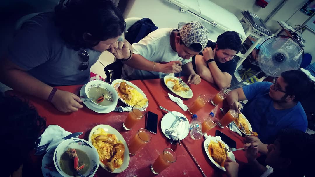 kevinhurlt's tweet photo. #SombrasEnvolventes y #ElFantasmaChonguero agradecen a #ElPoly, Café Colibrí, @gyesigloxxi, La Culata, @PoliciaEcuador, transportes Cacique Tumbala, @INPCEcuador y a todos los que acolitaron.
#TibuFilms https://t.co/CTHIcNrJy5