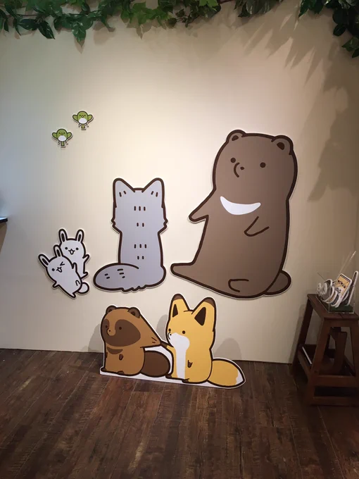【#タヌキとキツネ展】
おはようございます!
仙台パルコさんにて、タヌキとキツネ展開催しております。
今日もタヌキ山であそびましょう♪
フォトスポットエリアではタヌキとキツネはもちろん、クマ、オオカミ、ウサギ、トリと一緒に写真が撮れちゃいます♪
記念に一枚いかがですか? 