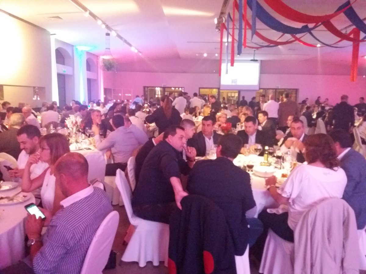 Editorial RETAIL tweet media