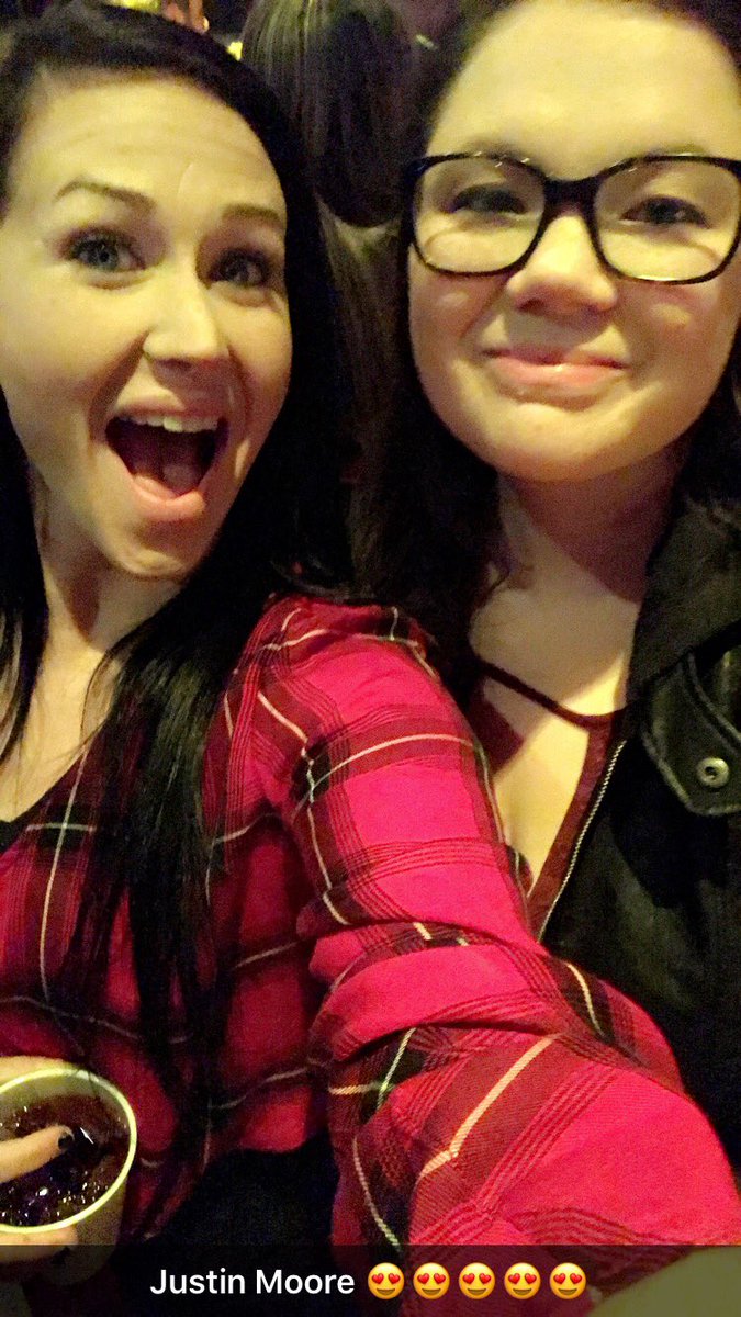 kamrinmary's tweet photo. FREAKING OUT AT FAN JAM !!! #K102FanJam #FLIPPINFANJAMBABY https://t.co/zETMLTbZqi