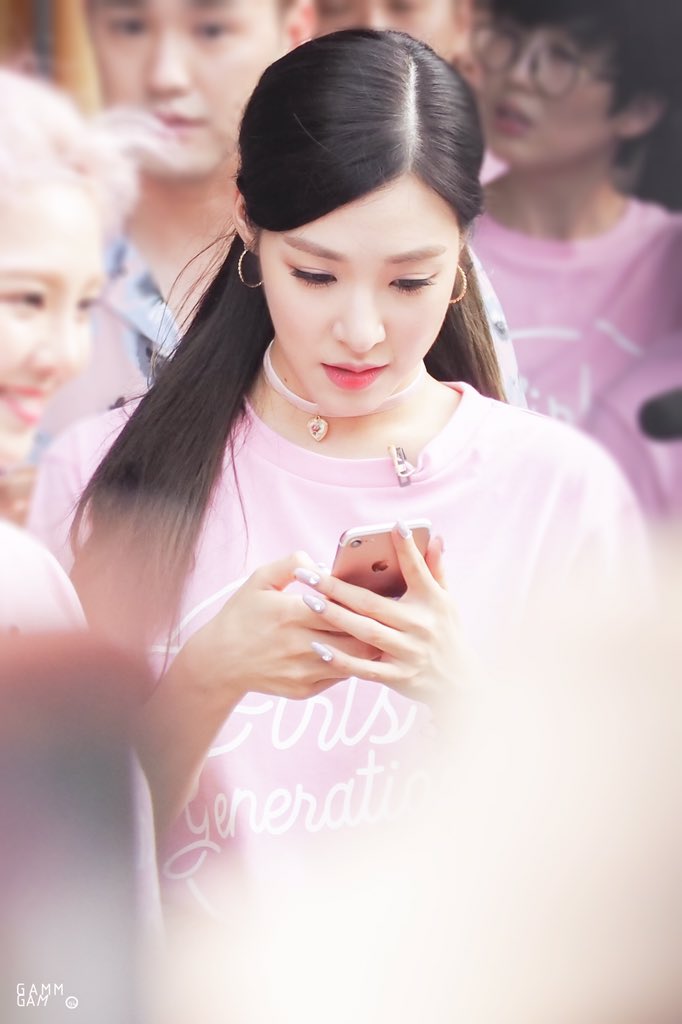 Kaelyn @official tweet media