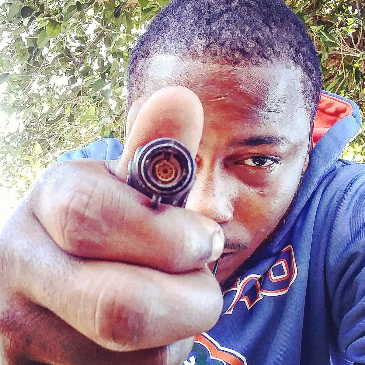 Jefeworld305's tweet photo. Its either you gonna rock until we can build another ship or abandoned the ship like the others because I'm remain 10 down https://t.co/vxkztxEr4h
