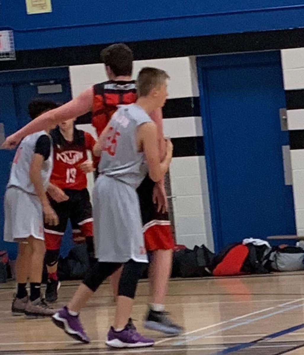 haltonbball's tweet image. 05’s got their first W in the Signature League! Toughest league in the country! Lots of new pieces that WILL COME TOGETHER! #NotHowYouStartButHowYouFinish #TrustTheProcess #BuildingPlayersPeople #Nike #SignatureLeague @SignatureLeague