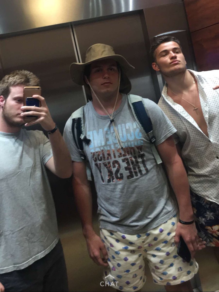 lucasrogers2145's tweet photo. Happy birthday to my day 1 boy ❤️ next year finna be wild 🤪 love you @josh_wall55 https://t.co/sxdpXUCD7l