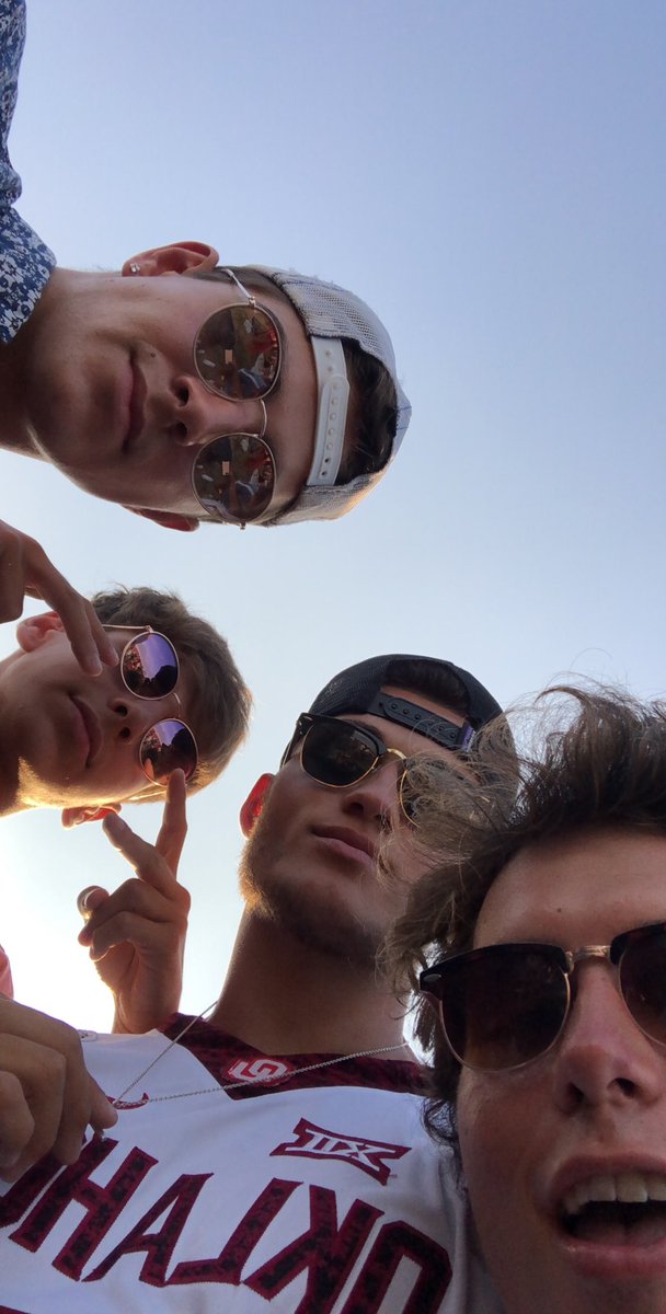 lucasrogers2145's tweet photo. Happy birthday to my day 1 boy ❤️ next year finna be wild 🤪 love you @josh_wall55 https://t.co/sxdpXUCD7l
