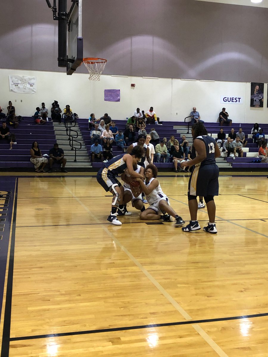 lady_lehigh's tweet photo. Lehigh Lady Lightning win season opener with a 68-2 victory over Cypress Lake HS. Aliesha Curry  15pts&amp;15 Rebounds. Tamia Battle 15pts&amp;16 Rebounds. Michelle Echeveria 21pts&amp;5steals. Next game at Gulf Coast HS 7pm. @lehighsenior @LehighAthletics https://t.co/Ho0jRsGqNK