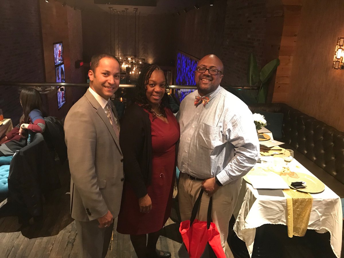 Guess who came to our District 17 CSA meeting? Henry D. Rubio, Executive Vice President of CSA!! Thank you for your continued inspired leadership!!#District17ontherise!!
#weareunionstrong!!
#CSAUNITEDWESTAND!!