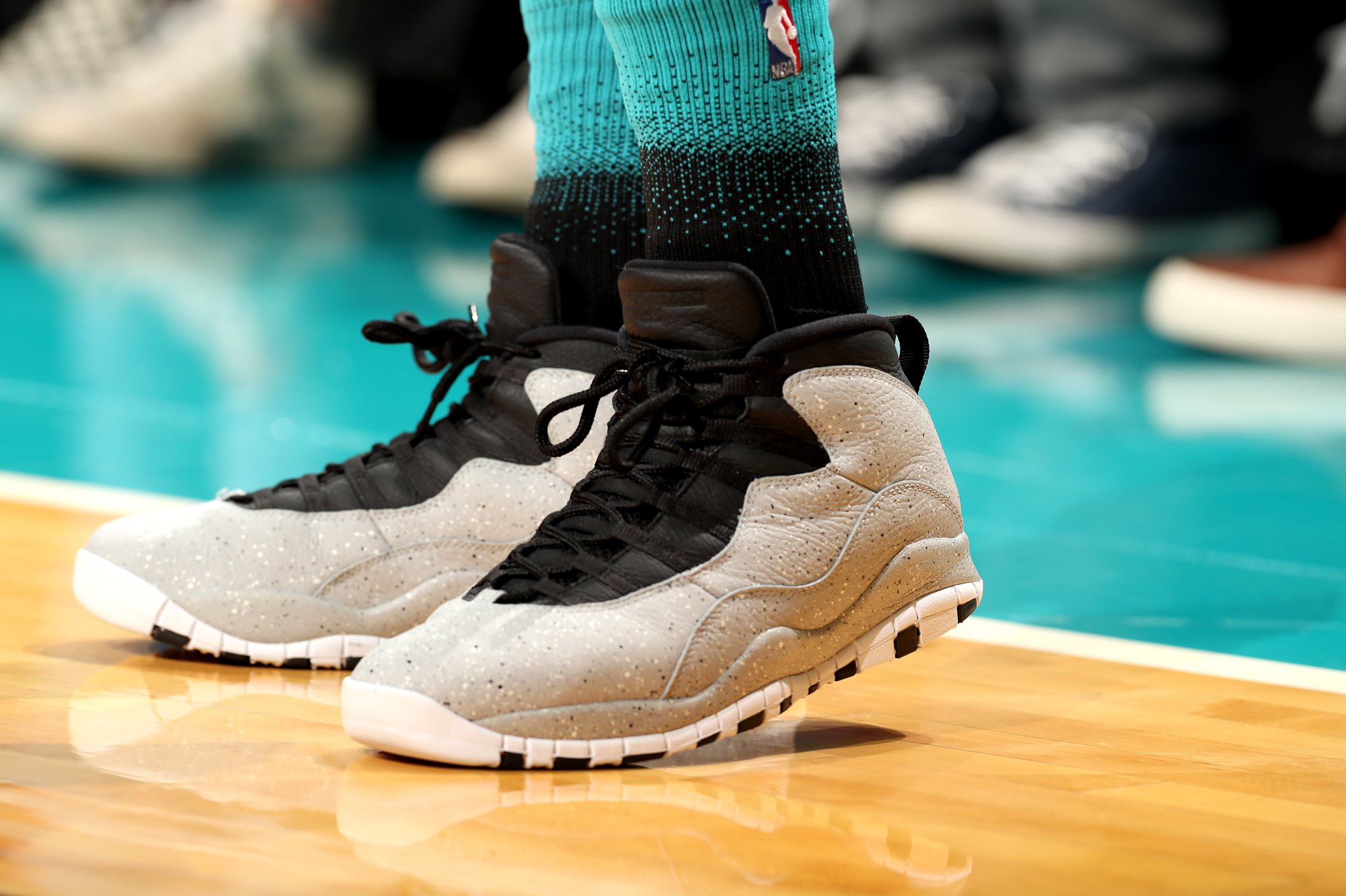 Retro jordan shop 10 cement