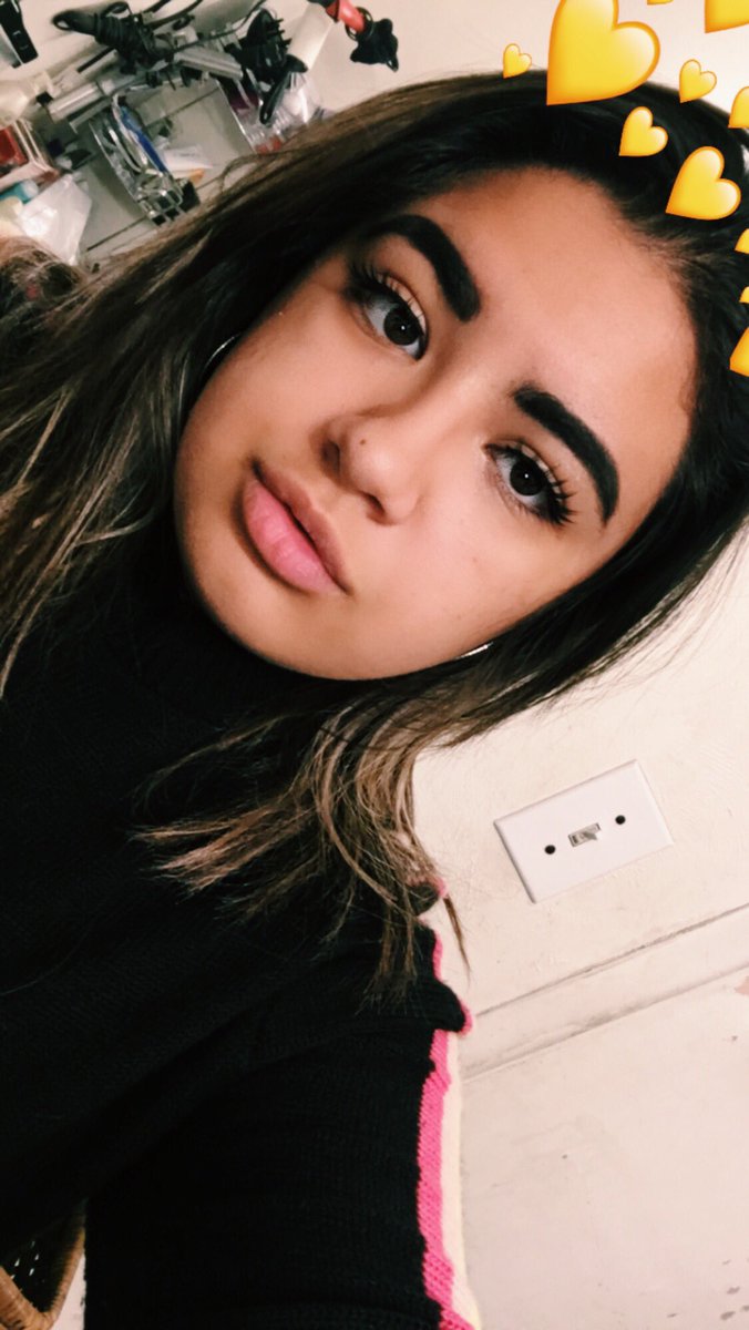 _xoxojuli's tweet photo. iβm gonna do this again bc i actually ended up getting cuter #HowHardPuberityHitMe https://t.co/Vxlp1l8grS