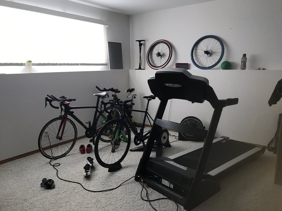 krisjoyrunning's tweet photo. 4 Zwift Rides and 2 Treadmill Runs -  A 17:02 5K and 8 Miles in 47:35. Through in some shift work and it makes for a busy week. Loving the new bike  @garneau and my Tacx Trainer! Thanks @olympiacycleandski for the set up! Keep Running! #bikeshop #gennix #cyclewinnipeg #gozwift https://t.co/47HjP953U6