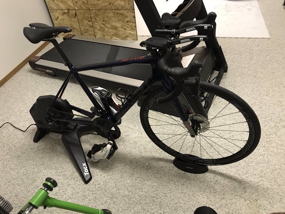 krisjoyrunning's tweet photo. 4 Zwift Rides and 2 Treadmill Runs -  A 17:02 5K and 8 Miles in 47:35. Through in some shift work and it makes for a busy week. Loving the new bike  @garneau and my Tacx Trainer! Thanks @olympiacycleandski for the set up! Keep Running! #bikeshop #gennix #cyclewinnipeg #gozwift https://t.co/47HjP953U6