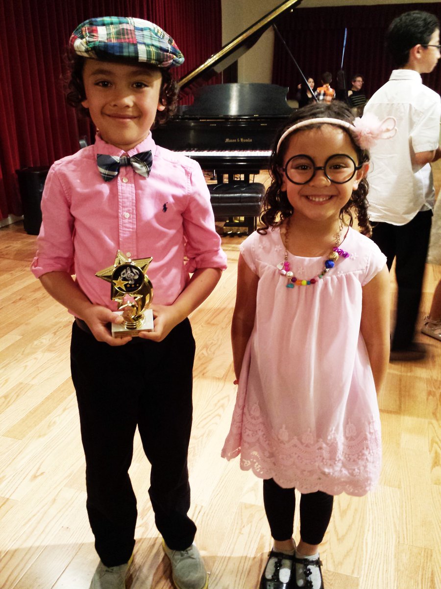 SMMusicCenter's tweet photo. We had a great afternoon of #Music yesterday at our fall music recital. All the performers played exceptionally well and were #DressedToImpress! More pics and video to come! #MusicMonday #MusicMatters https://t.co/xSkGN7sDNH