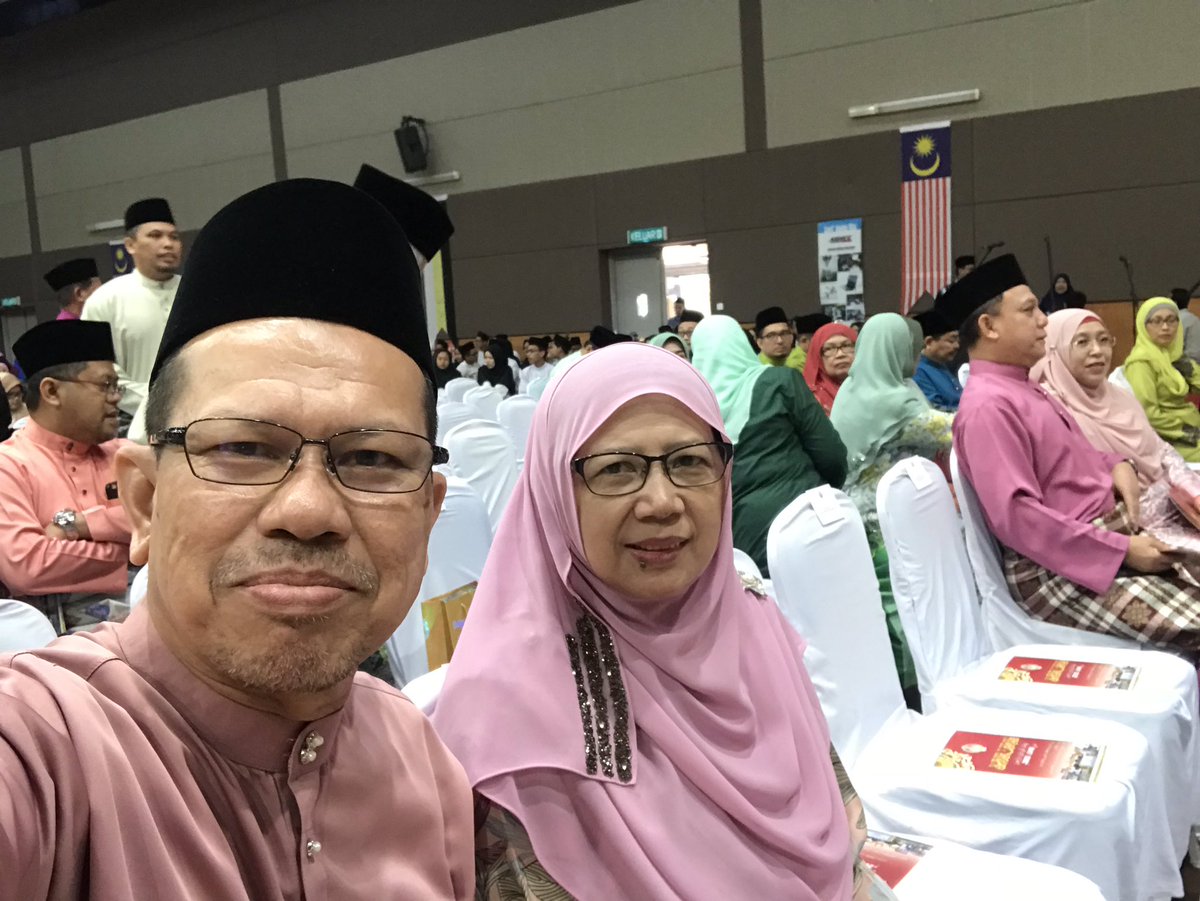 Menghadiri Majlis Maulidurrasul Peringkat Negeri Perak di ADTEC Taiping yg di hadiri Pengerusi Pemangku Jemaah Raja Perak Darul Ridzuan.