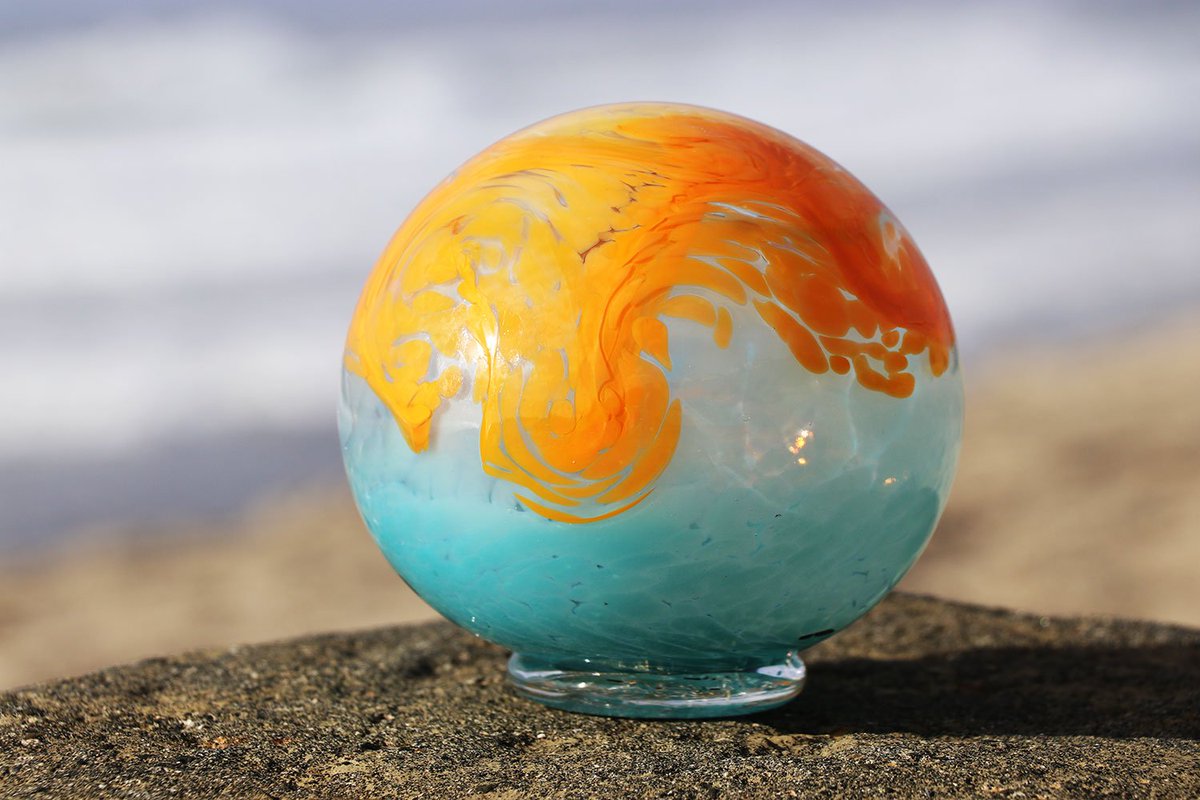 explore lincoln city on