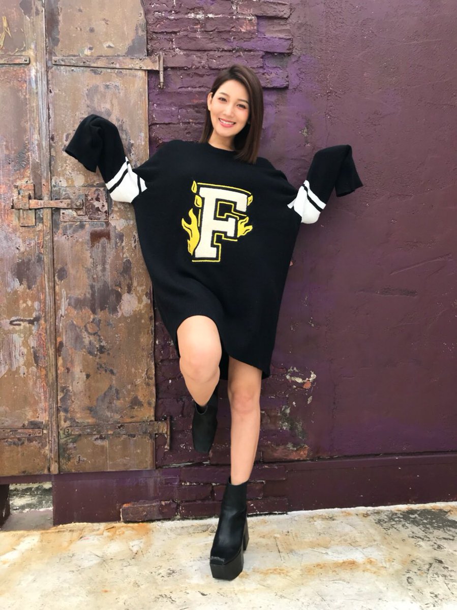 pina_8_'s tweet photo. puma × fenty
fenty collaboration🖤
おはぴな( -8- )💕
ゆる服が着やすい季節👻
#puma #pumafansign
#pumafenty https://t.co/CTMjjThFOC
