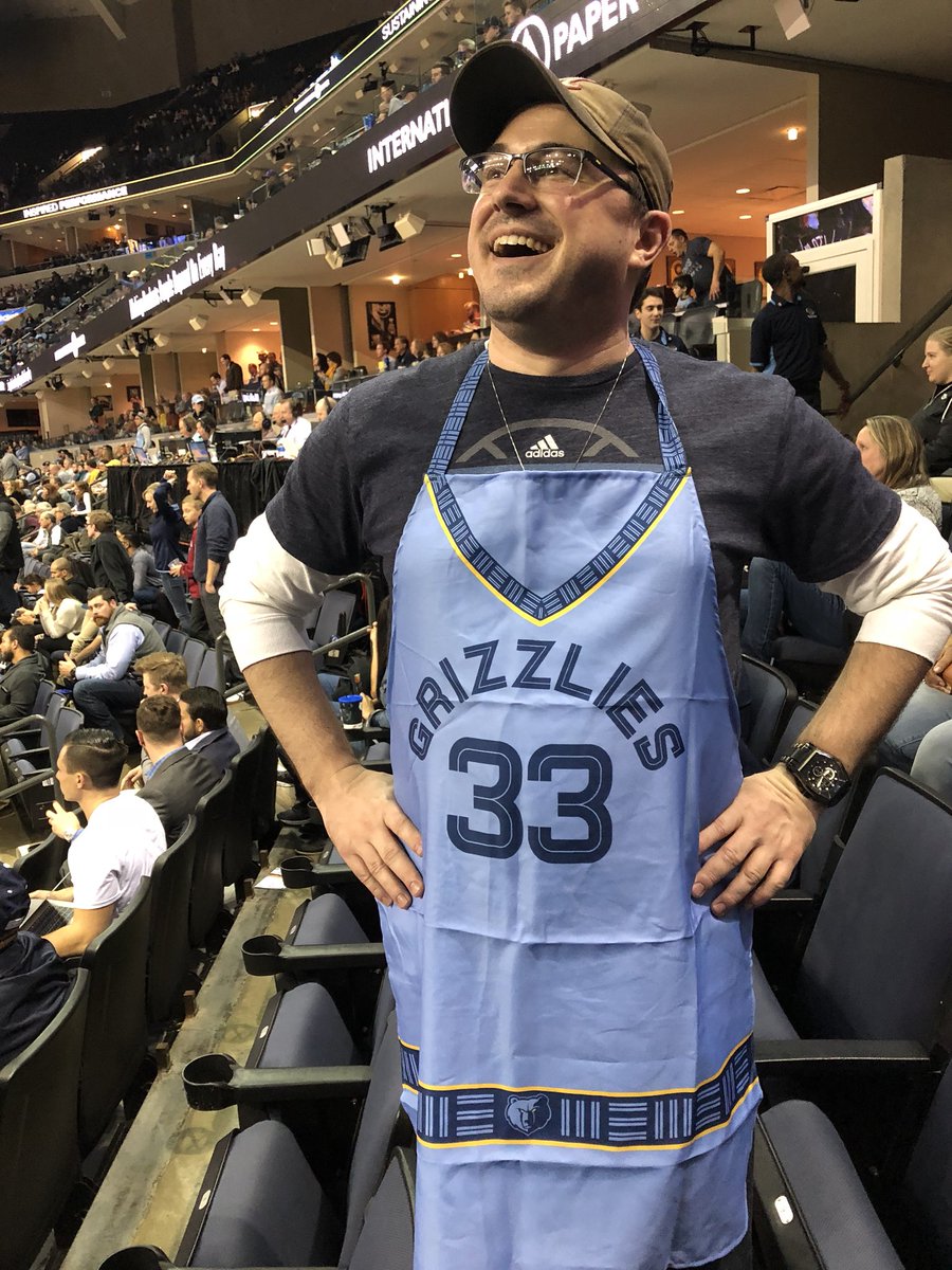 . @Local24Chase cookin up a victory!! <a href="/MarcGasol/">Marc Gasol</a> apron is awesome!!! Thanks to <a href="/BeauregardJones/">Fletch</a> 🙏🏻