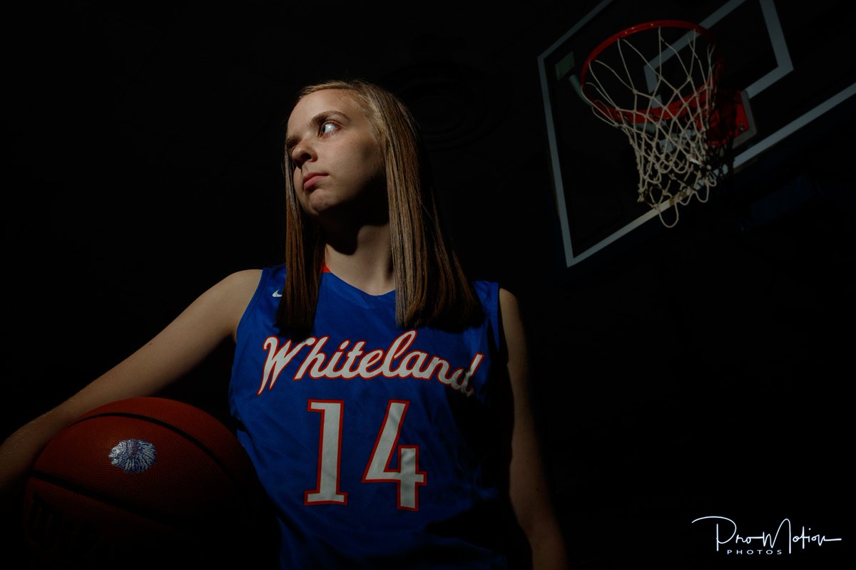 promotionphotos's tweet photo. Madelyn - WCHS Class of 2019 - (post 2 of 3) https://t.co/Ze9pj5iGaY
