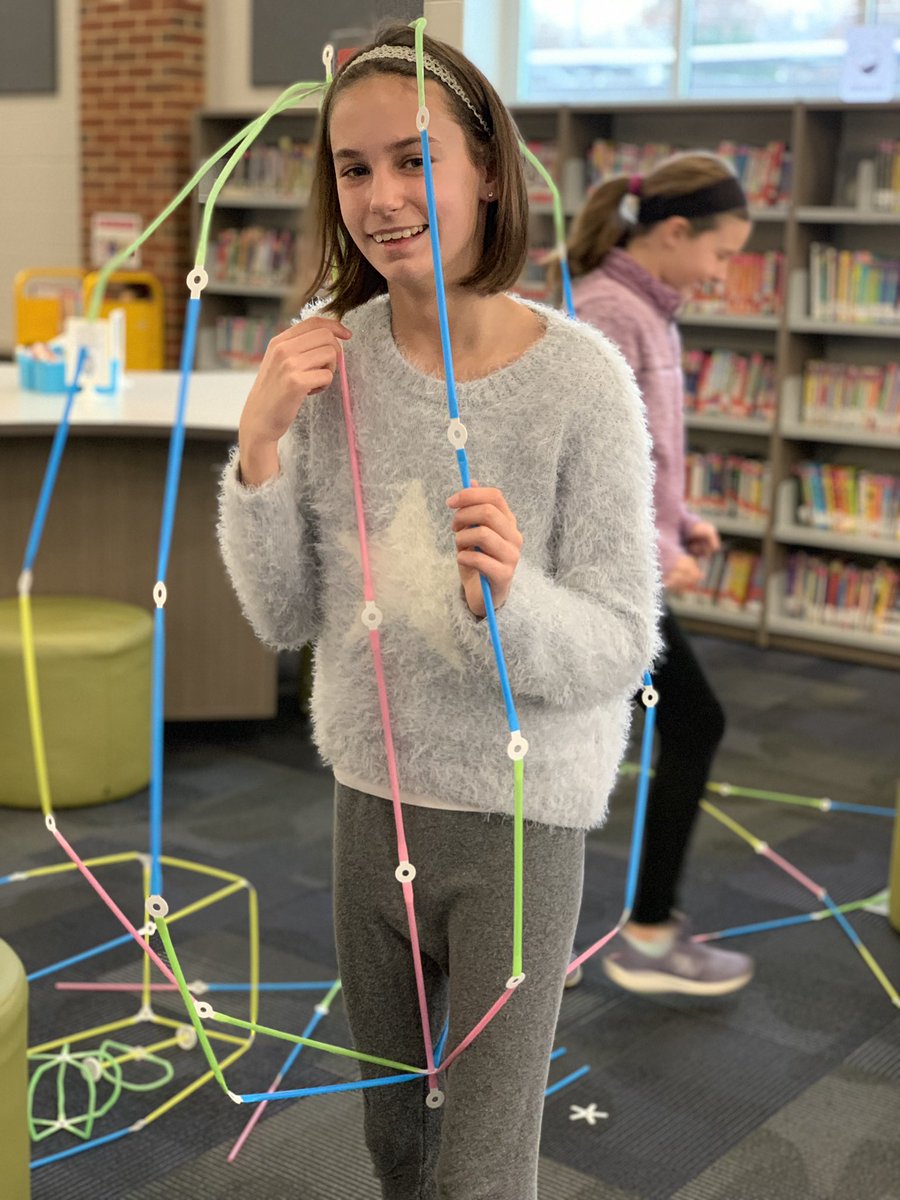 Mrs_K_Presley's tweet photo. 5th graders exploring and creating with the @strawbees today @GeggieElem #geggielearns #strawbees https://t.co/qVwV0ZkFQc