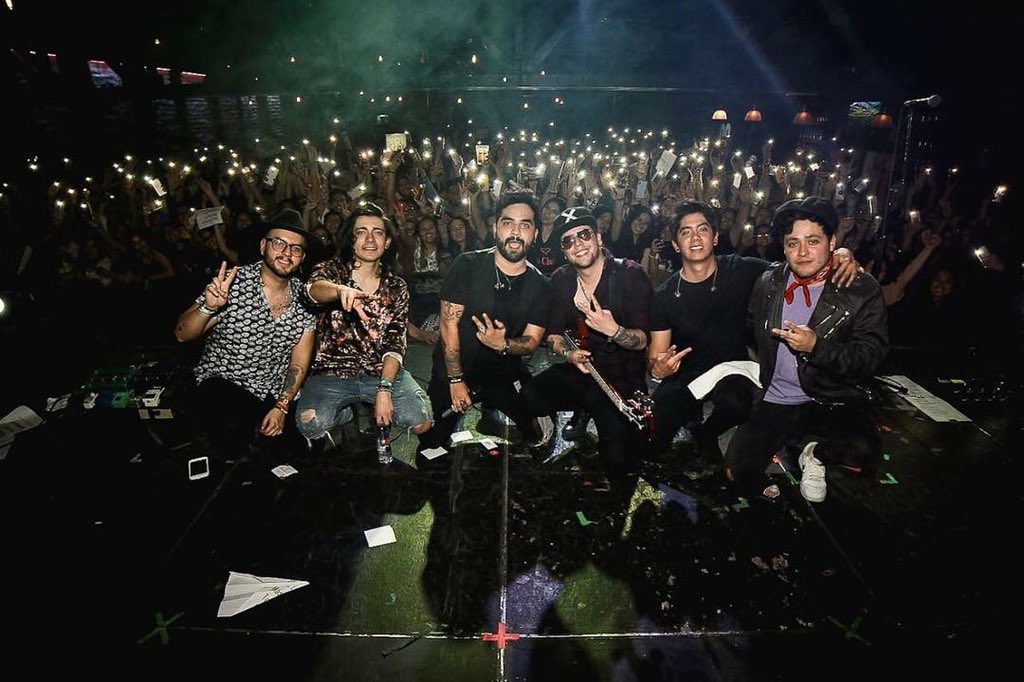 GerryNadamas's tweet photo. No tengo palabras, simplemente GRACIAS GUADALAJARA, por este show tan lindo de Lola Club, que ustedes hicieron posible. https://t.co/mCt6gAGHp1